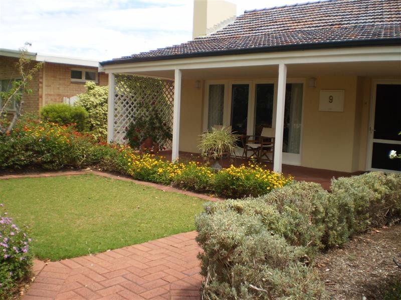 9 Kennedy Street, Melville WA 6156