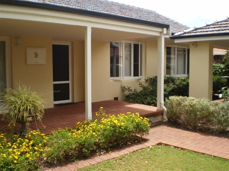 9 Kennedy Street, Melville WA 6156