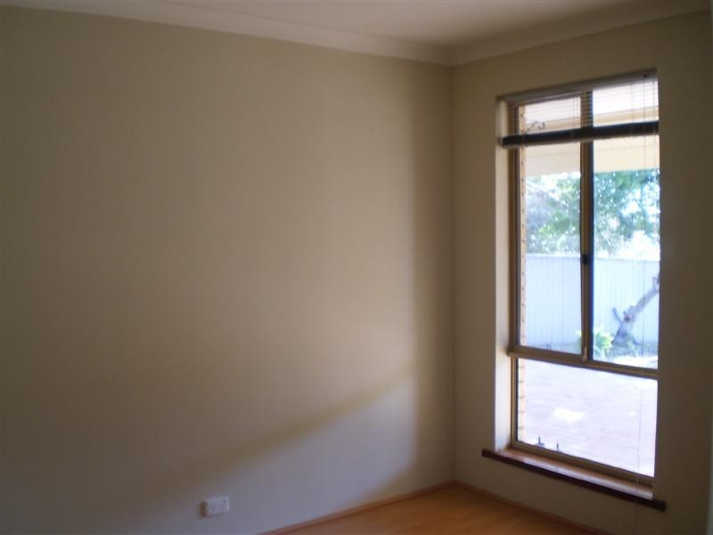 6A Moseley Hill, Kardinya WA 6163