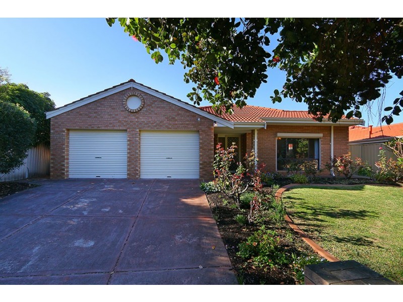 54 Williamson Rd, Kardinya WA 6163