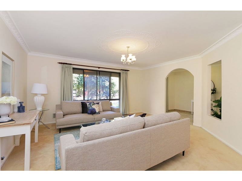 54 Williamson Rd, Kardinya WA 6163