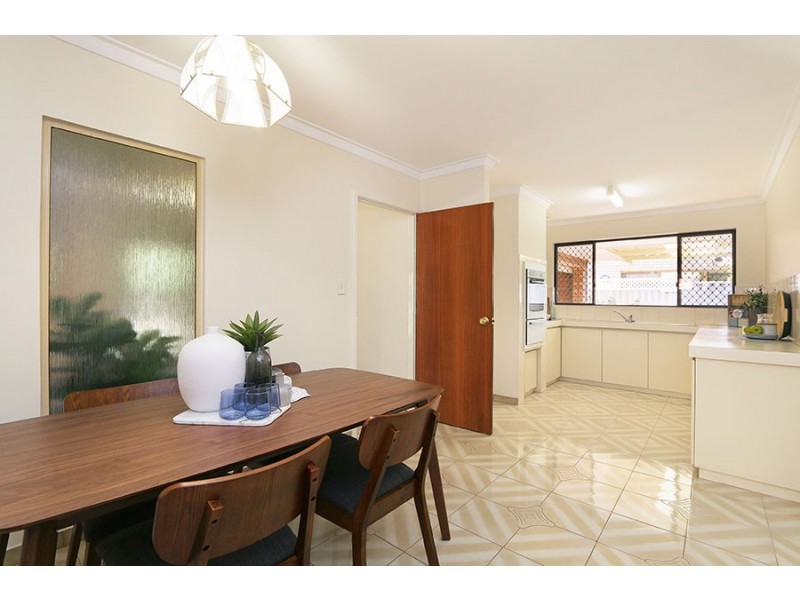 54 Williamson Rd, Kardinya WA 6163