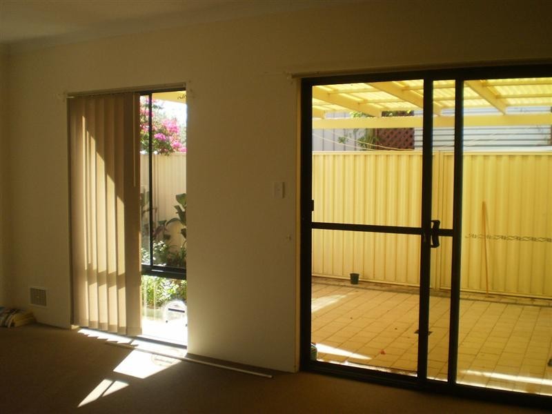 3 / 74 Gilbertson Road, Kardinya WA 6163