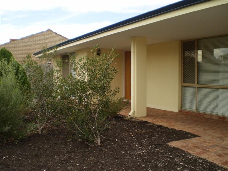 51 Northmore Crescent, Winthrop WA 6150