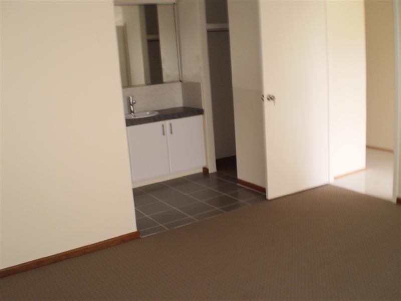 51 Northmore Crescent, Winthrop WA 6150