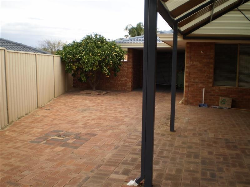 51 Northmore Crescent, Winthrop WA 6150