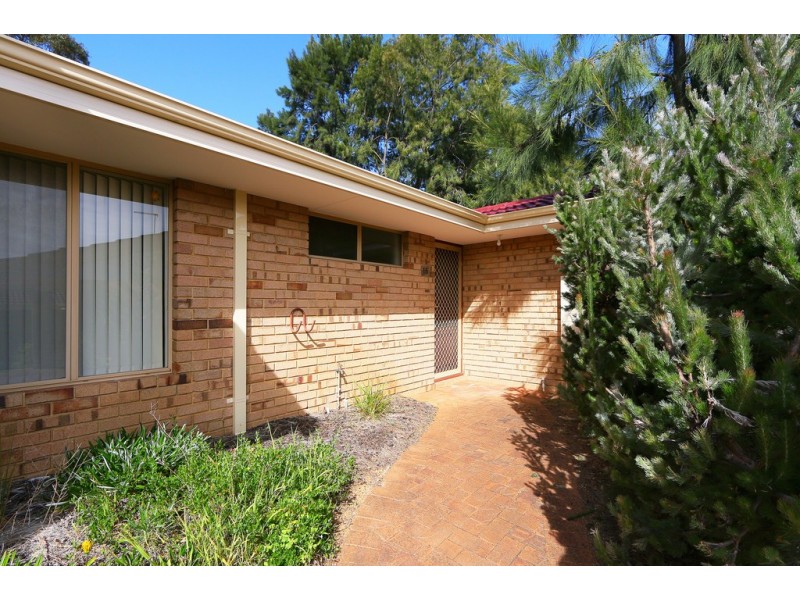 16/1-3 Stanbury Place, Kardinya WA 6163