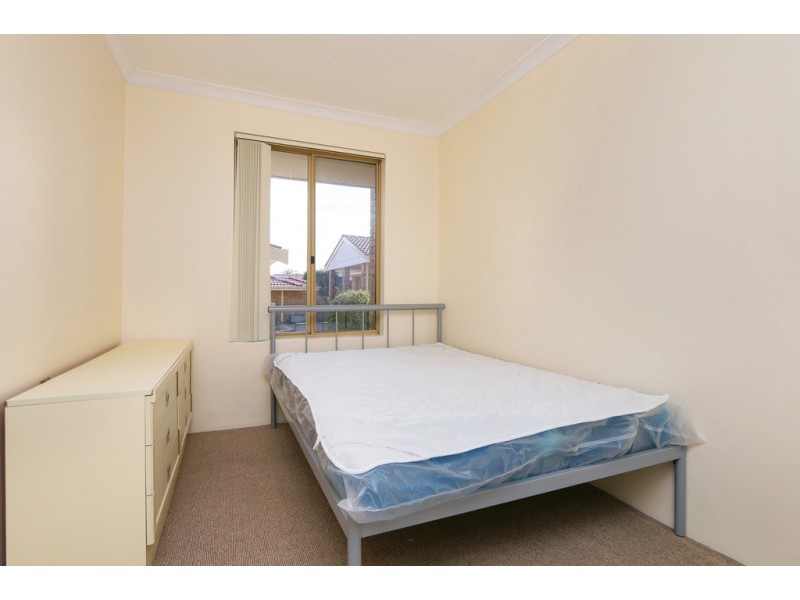 16/1-3 Stanbury Place, Kardinya WA 6163