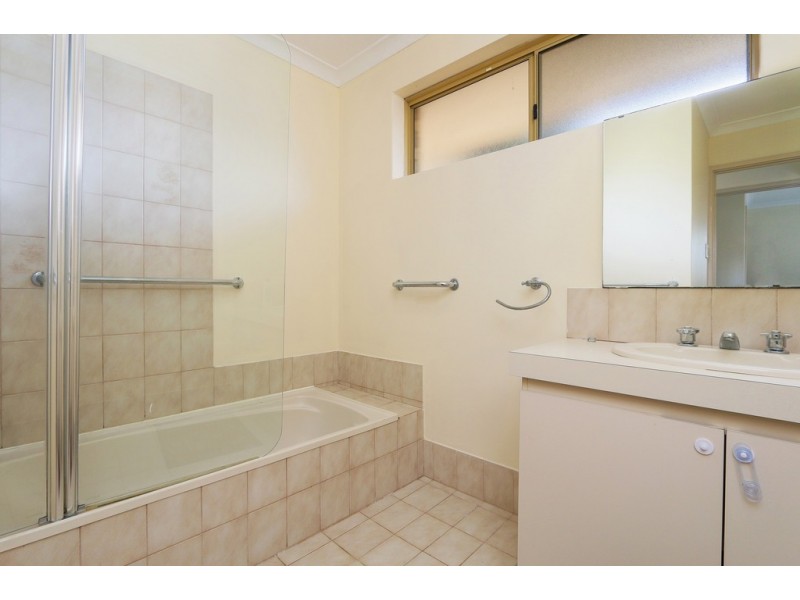 16/1-3 Stanbury Place, Kardinya WA 6163