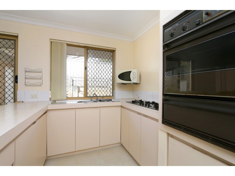 16/1-3 Stanbury Place, Kardinya WA 6163