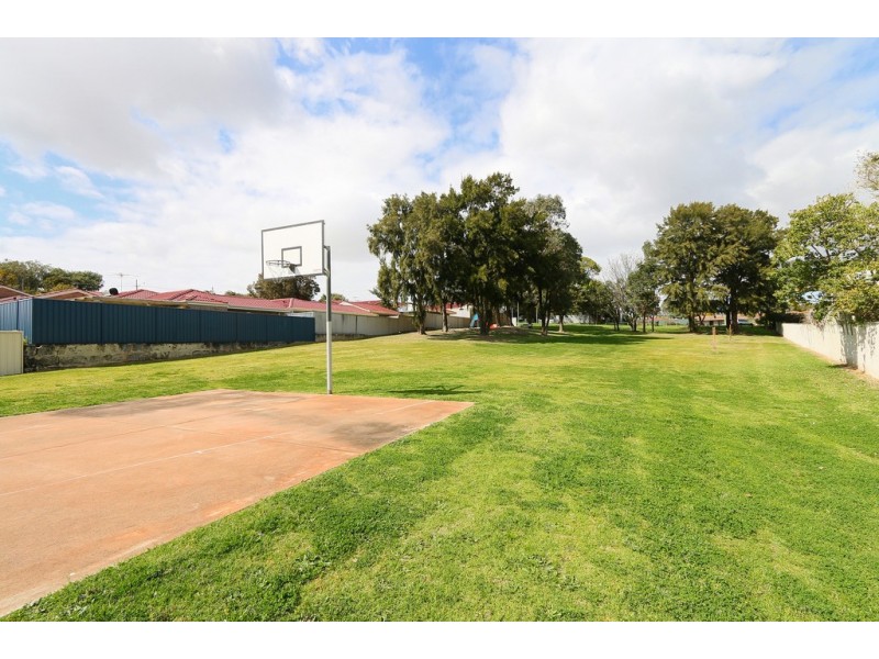 16/1-3 Stanbury Place, Kardinya WA 6163