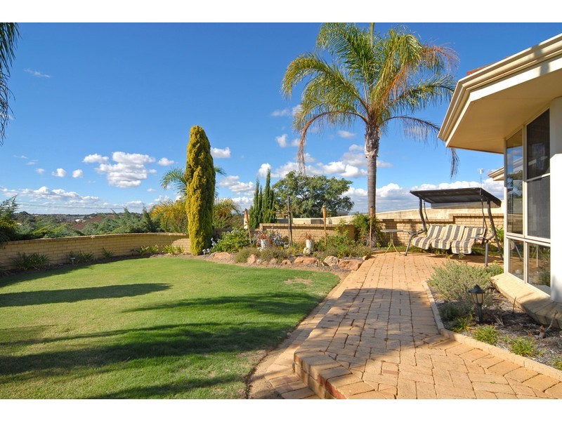 7 Yates Court, North Lake WA 6163