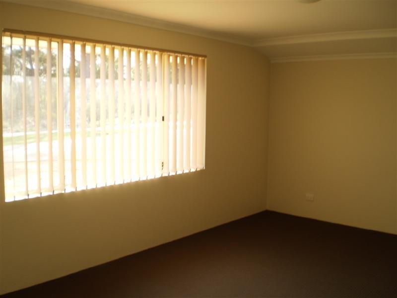 31 Daviesia Turn, Success WA 6164