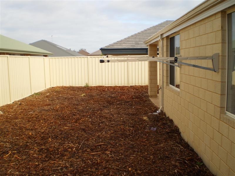31 Daviesia Turn, Success WA 6164