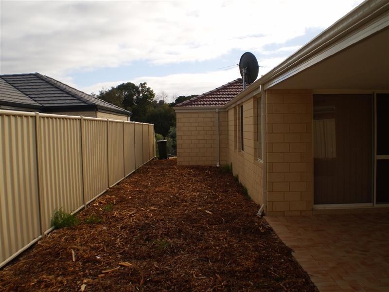 31 Daviesia Turn, Success WA 6164