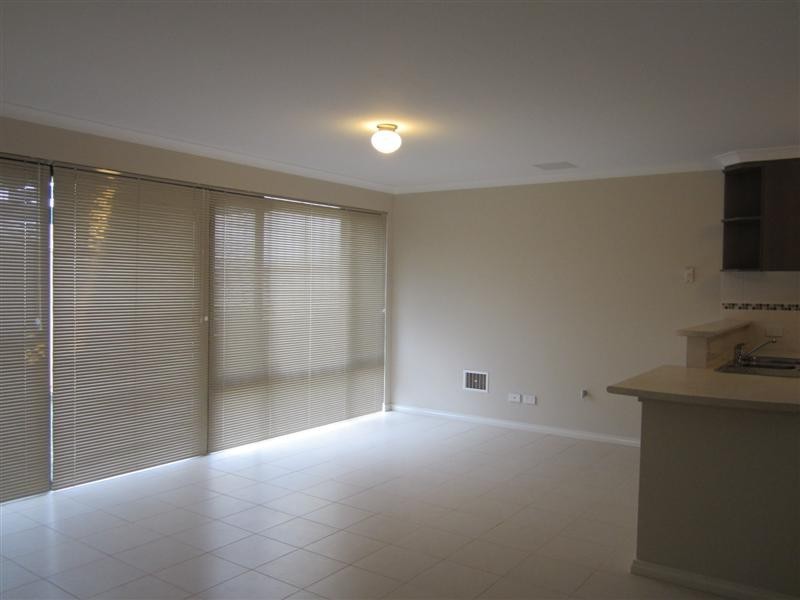 6/4 L’Aquilla Close, Beeliar WA 6164