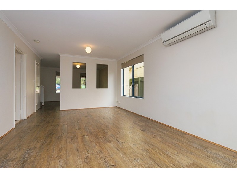 12 Ellis Road, Kardinya WA 6163