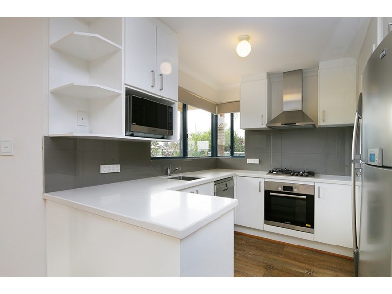 12 Ellis Road, Kardinya WA 6163