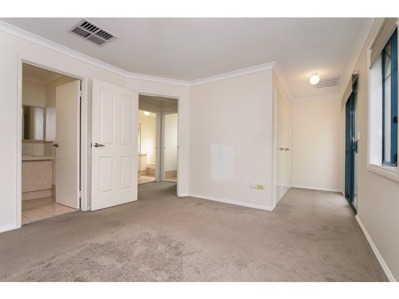 12 Ellis Road, Kardinya WA 6163