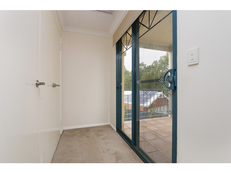 12 Ellis Road, Kardinya WA 6163