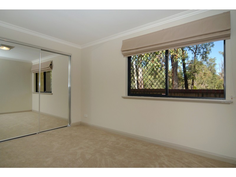 8 Birchgrove Court, Bibra Lake WA 6163
