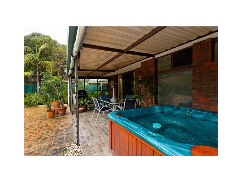7 Coombs Place, Bateman WA 6150