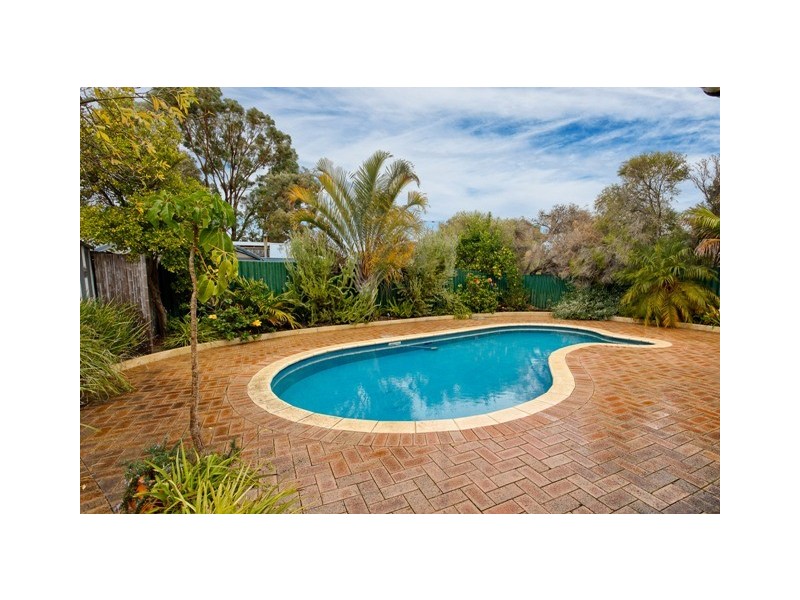 7 Coombs Place, Bateman WA 6150