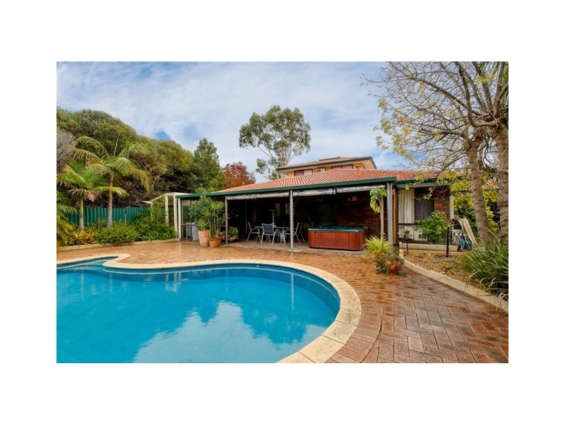 7 Coombs Place, Bateman WA 6150