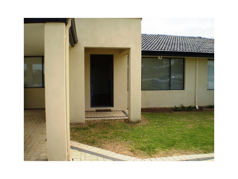 122A Blackwood Avenue, Hamilton Hill WA 6163