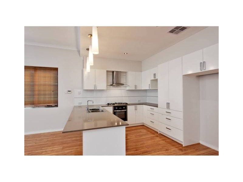 37 Bellairs Rd, Kardinya WA 6163