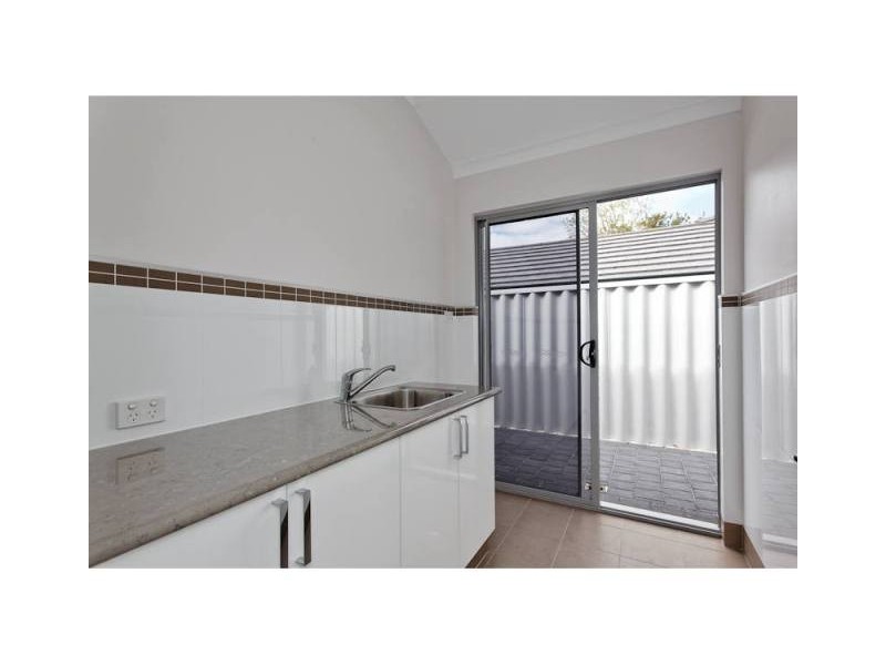 37 Bellairs Rd, Kardinya WA 6163
