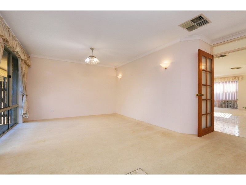 75 Prescott Drive, Kardinya WA 6163