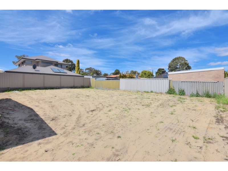 45a Ochiltree Way, Kardinya WA 6163
