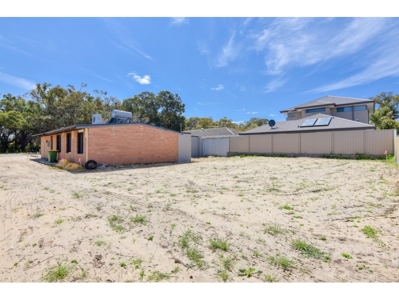 45a Ochiltree Way, Kardinya WA 6163