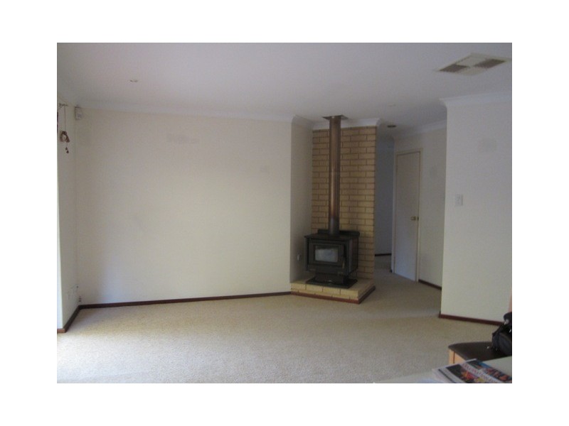 10 Levey Rise, Winthrop WA 6150