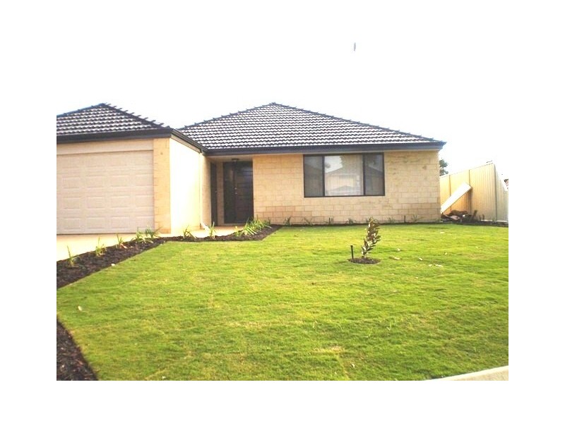 7 Daviesia Turn, Success WA 6164