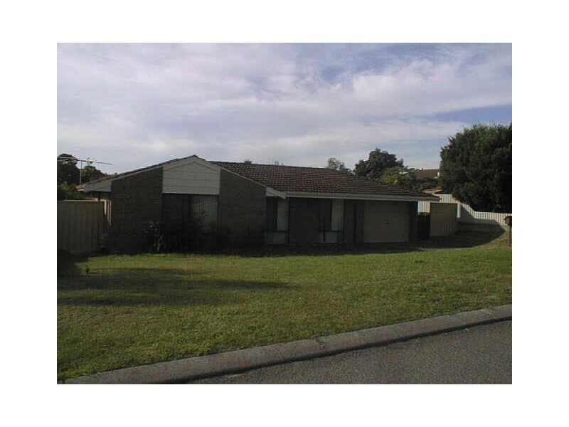 8 Sassoon Place, North Lake WA 6163