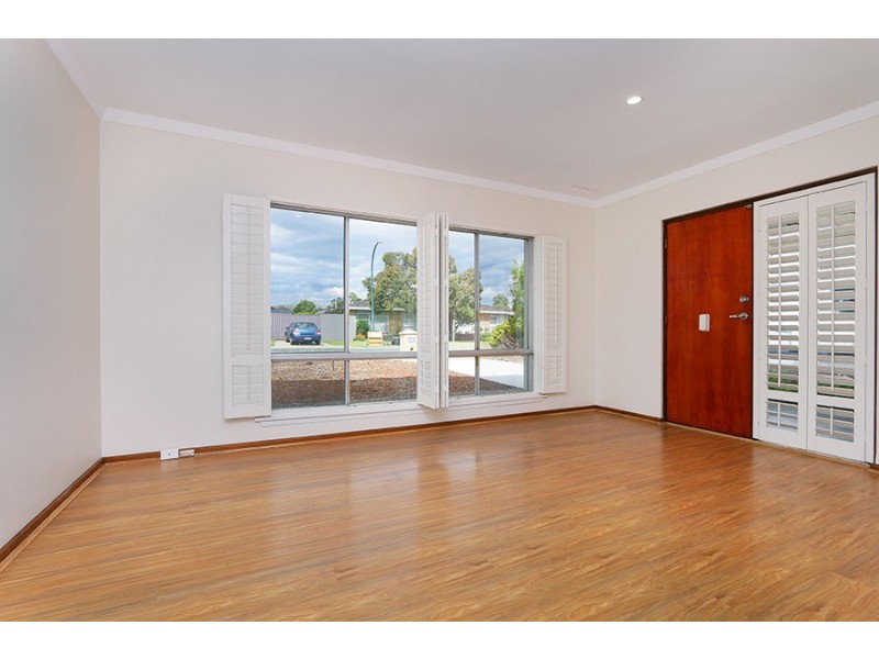 2 Thorman Place, Booragoon WA 6154