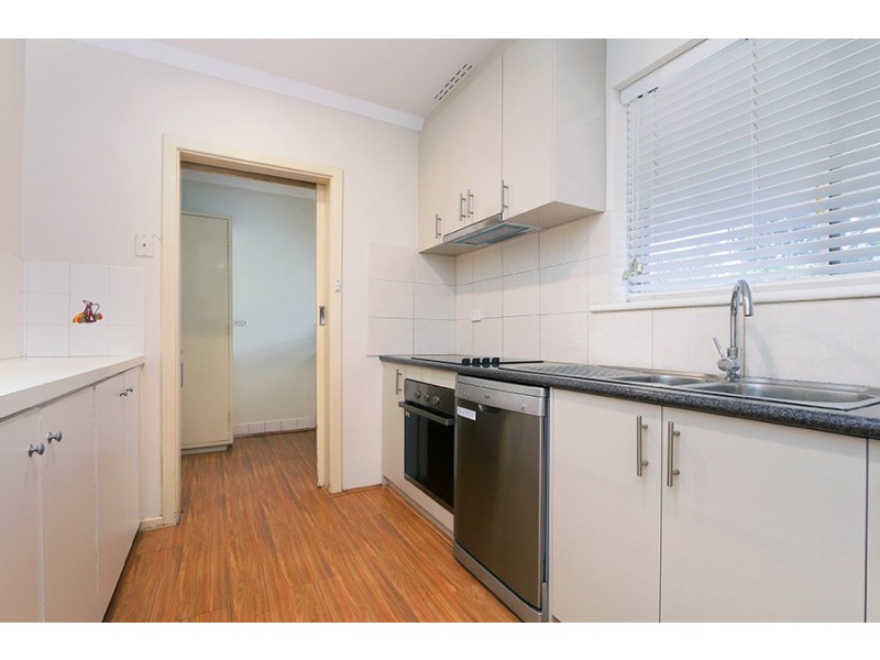 2 Thorman Place, Booragoon WA 6154
