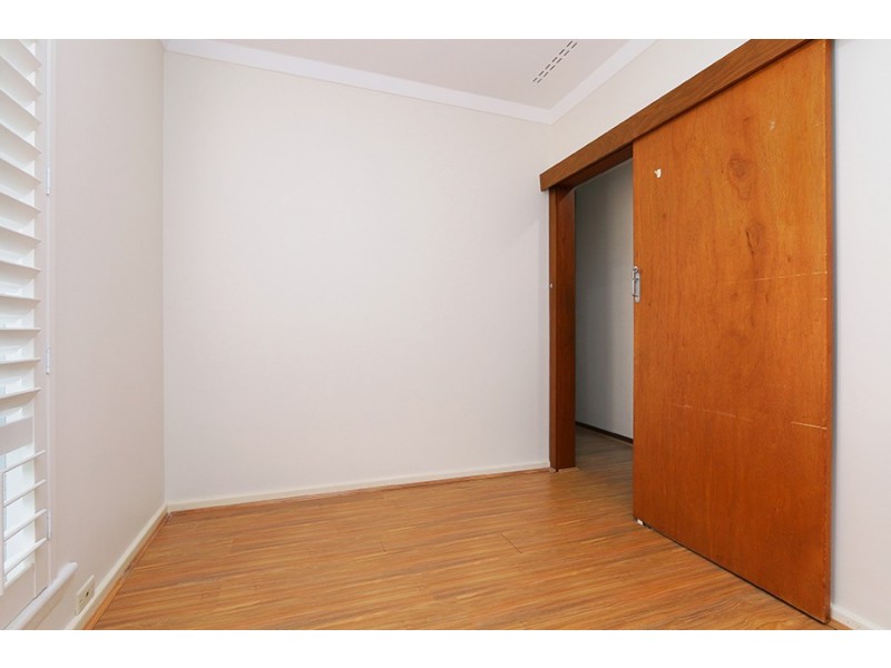 2 Thorman Place, Booragoon WA 6154