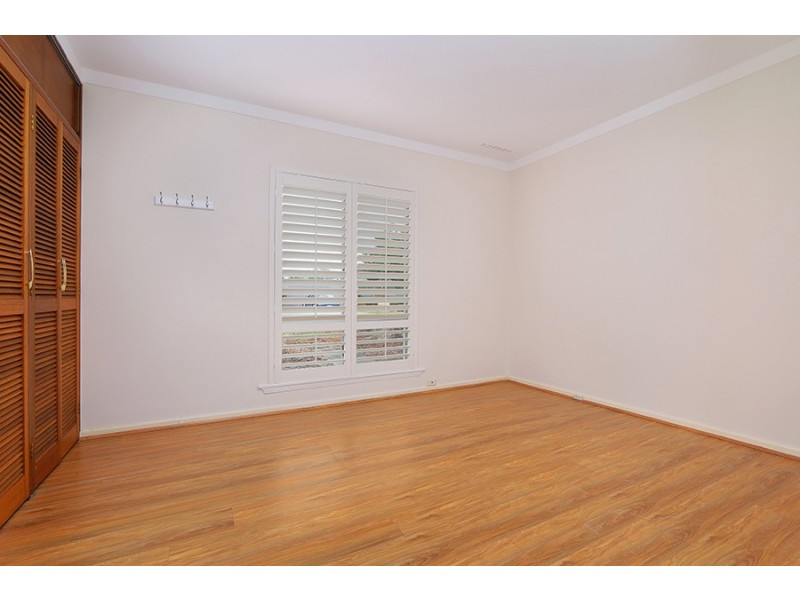 2 Thorman Place, Booragoon WA 6154