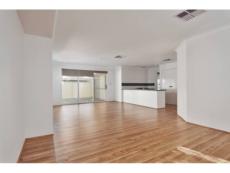 100A Gilbertson Rd, Kardinya WA 6163