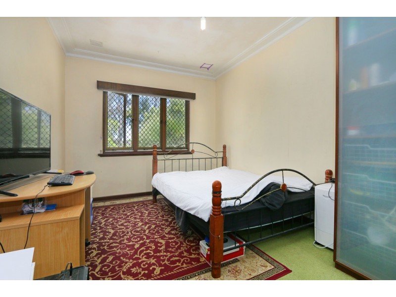 98 Arkwell Street, Willagee WA 6156