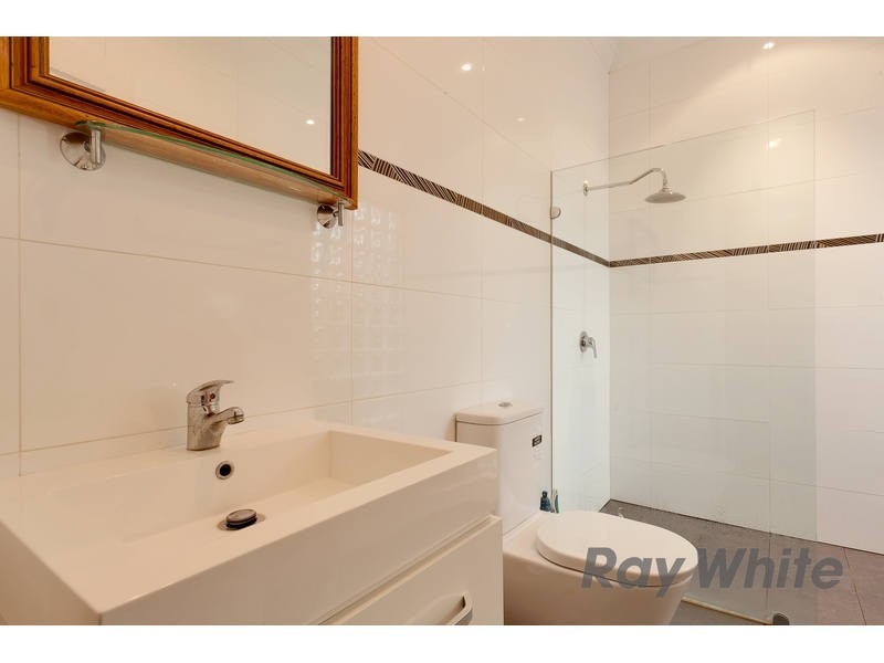 2 Lynn Street, Hilton WA 6163