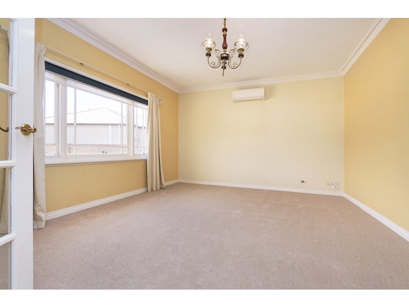 10 Glen Iris Drive, Jandakot WA 6164