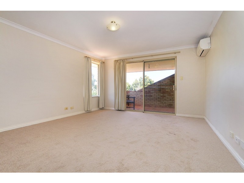 10 Glen Iris Drive, Jandakot WA 6164