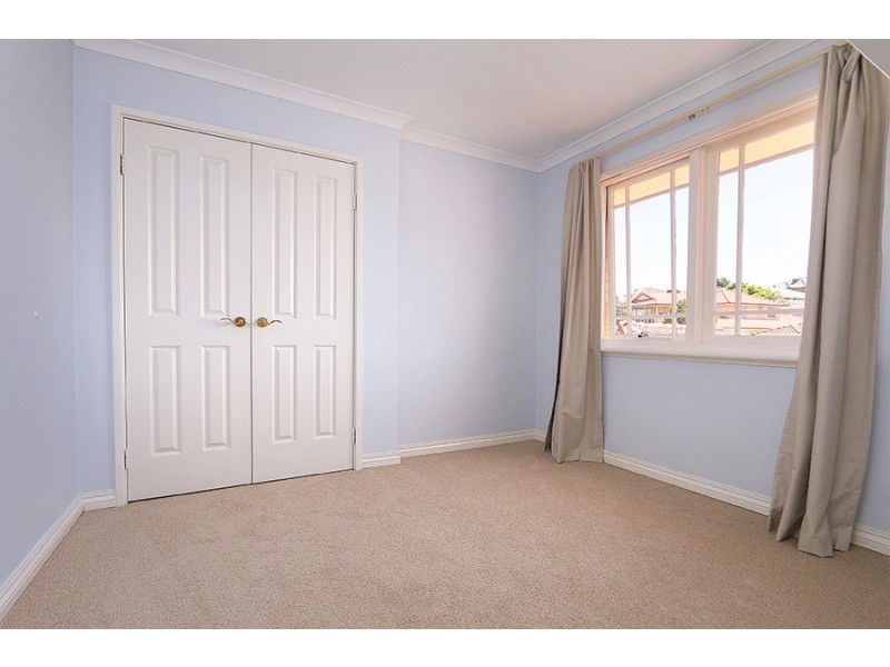 10 Glen Iris Drive, Jandakot WA 6164