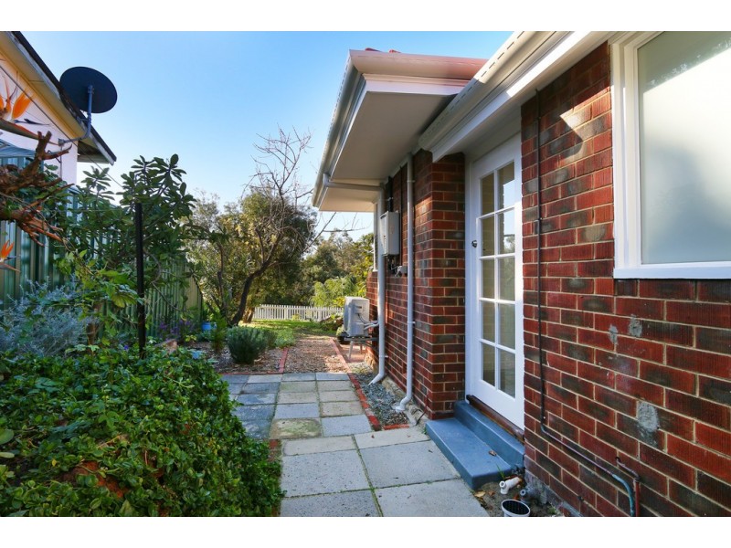 31 Mopsa Way, Coolbellup WA 6163