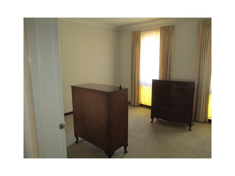 42 Davies Crescent, Kardinya WA 6163