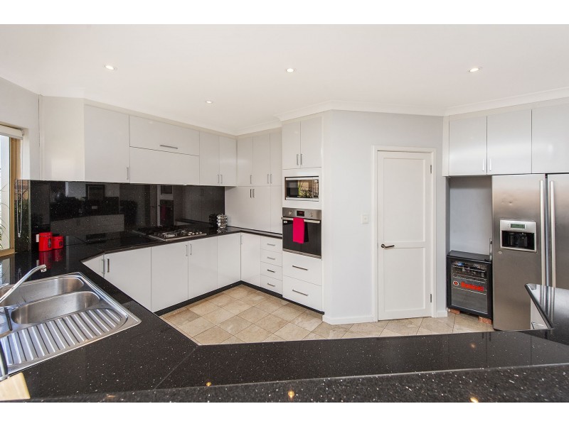 17 Riley Road, Kardinya WA 6163